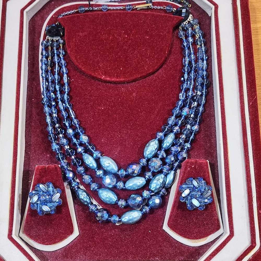 1940-1960s Western Germany  Parure 4 Strands Blue With Matching Clip On Earrings